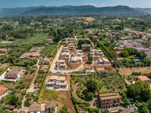 casa indipendente in vendita a Zagarolo