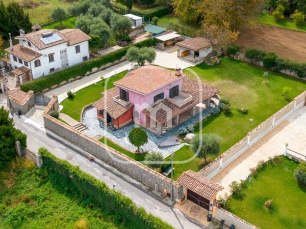 casa indipendente in vendita a Zagarolo