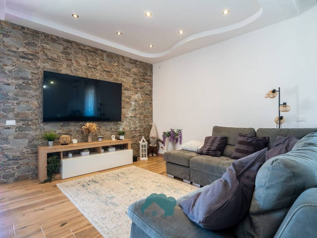 casa indipendente in vendita a Zagarolo