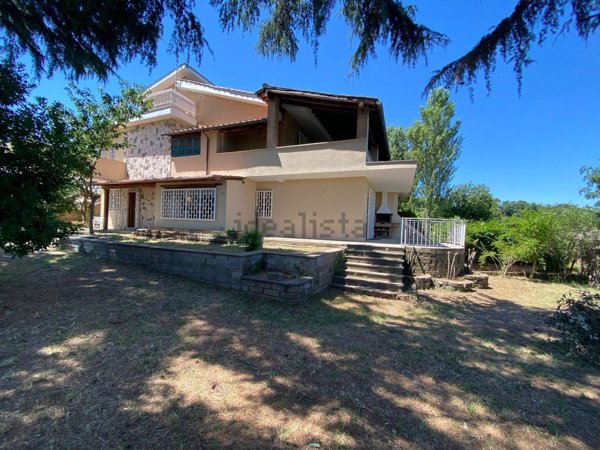 casa indipendente in vendita a Zagarolo