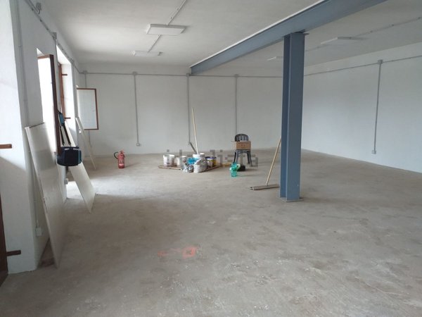 locale di sgombero in vendita a Zagarolo