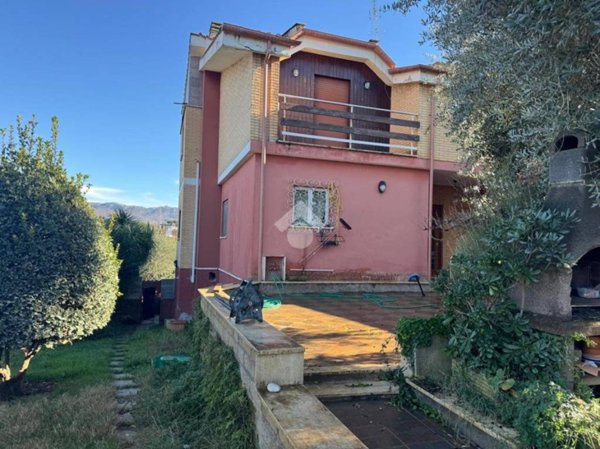 casa indipendente in vendita a Zagarolo