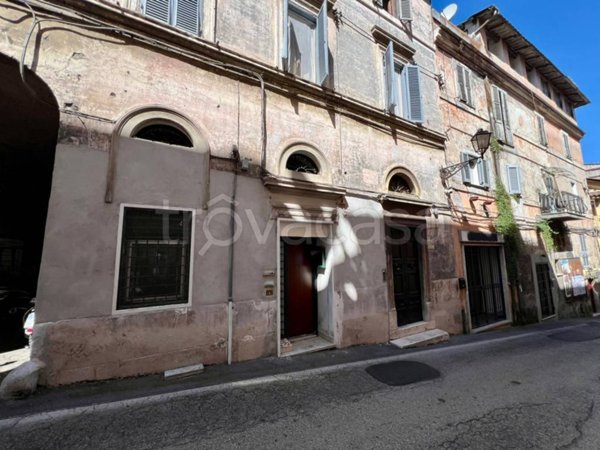 negozio in vendita a Zagarolo