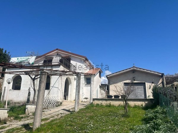 casa indipendente in vendita a Zagarolo