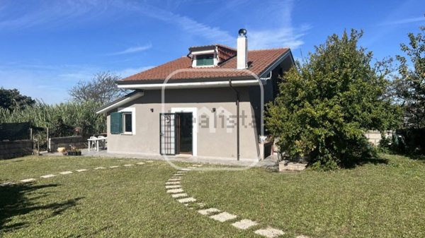 casa indipendente in vendita a Zagarolo