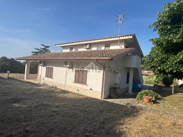 casa indipendente in vendita a Zagarolo
