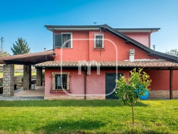 casa indipendente in vendita a Zagarolo