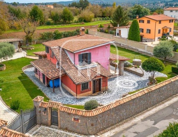 casa indipendente in vendita a Zagarolo
