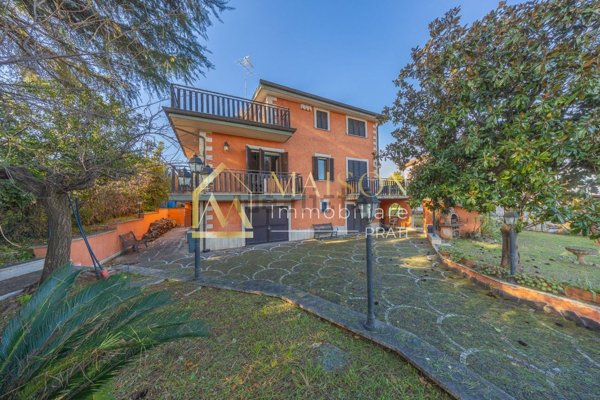 casa indipendente in vendita a Zagarolo in zona Valle Martella