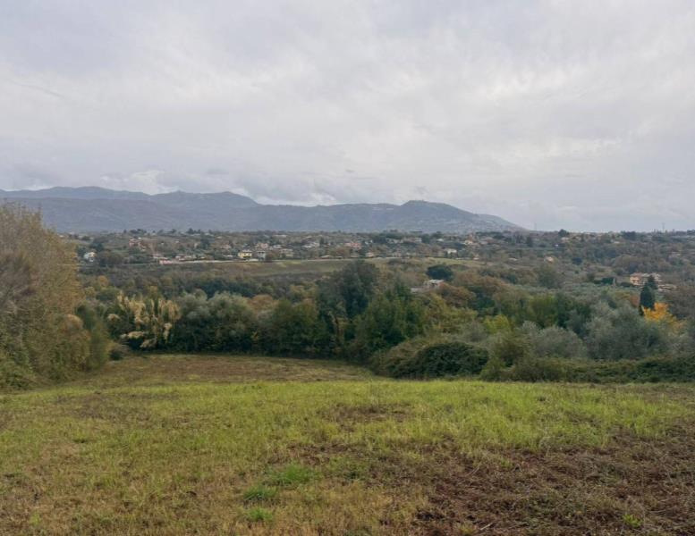 casa indipendente in vendita a Zagarolo in zona Valle Martella
