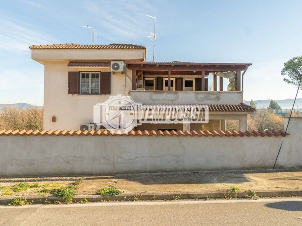 casa indipendente in vendita a Zagarolo in zona Valle Martella