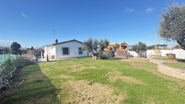 casa indipendente in vendita a Zagarolo