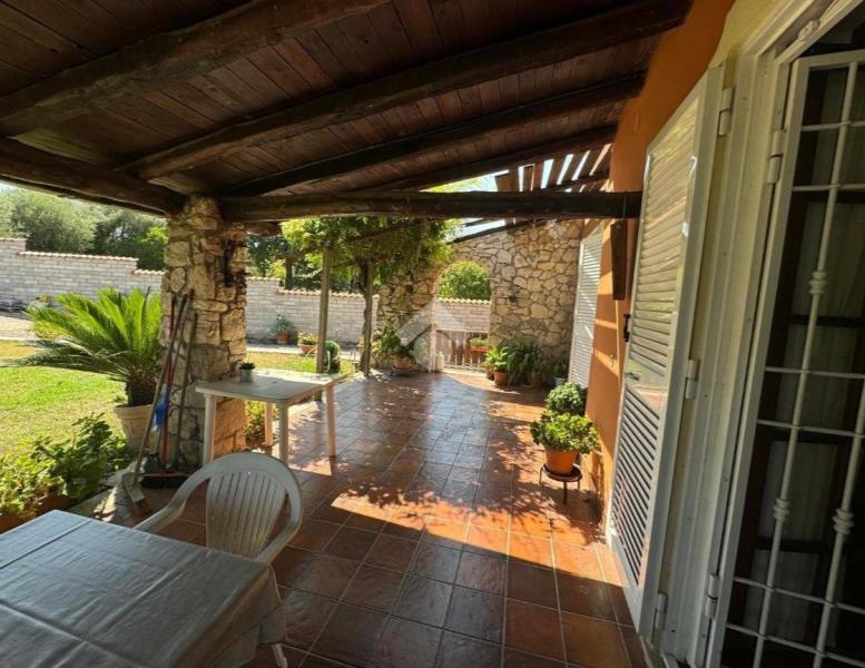 casa indipendente in vendita a Zagarolo