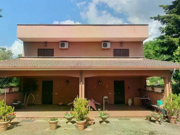 casa indipendente in vendita a Zagarolo