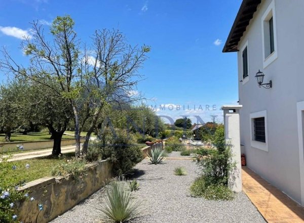 casa indipendente in vendita a Zagarolo