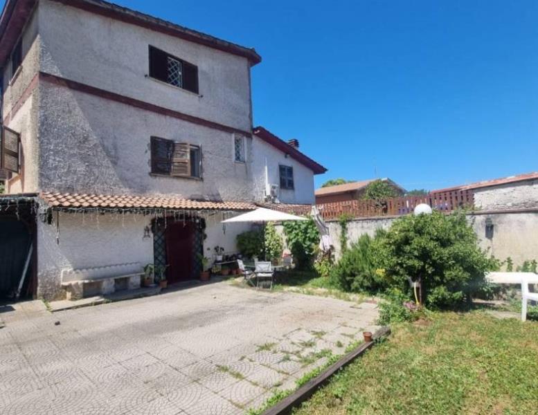 casa indipendente in vendita a Zagarolo