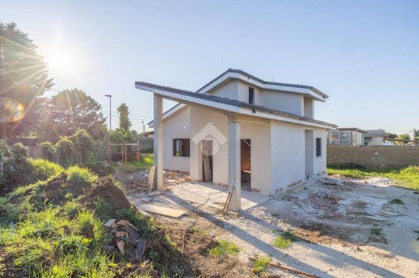 casa indipendente in vendita a Zagarolo in zona Valle Martella