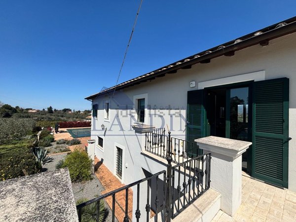 casa indipendente in vendita a Zagarolo