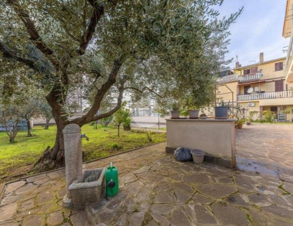 appartamento in vendita a Zagarolo in zona Valle Martella