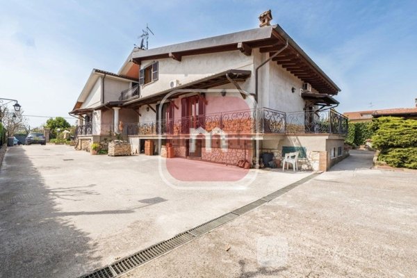 casa indipendente in vendita a Zagarolo