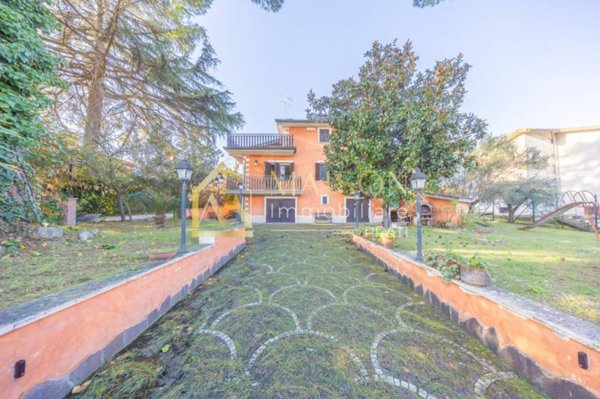 casa indipendente in vendita a Zagarolo in zona Valle Martella