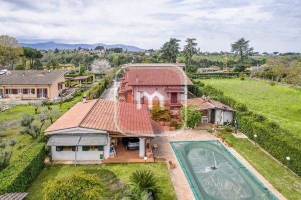 casa indipendente in vendita a Zagarolo