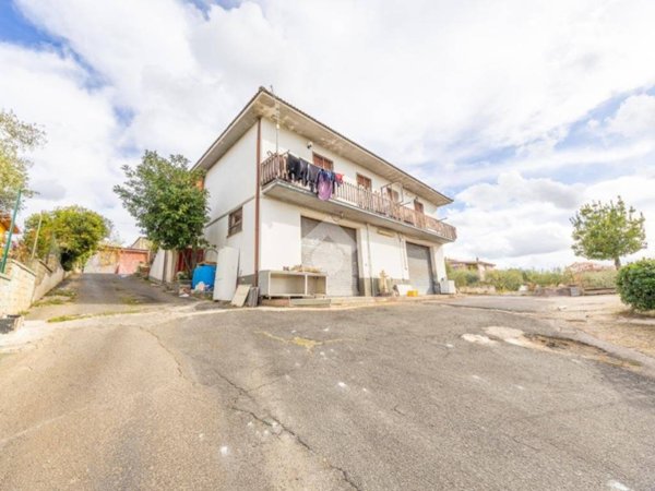 appartamento in vendita a Zagarolo in zona Valle Martella