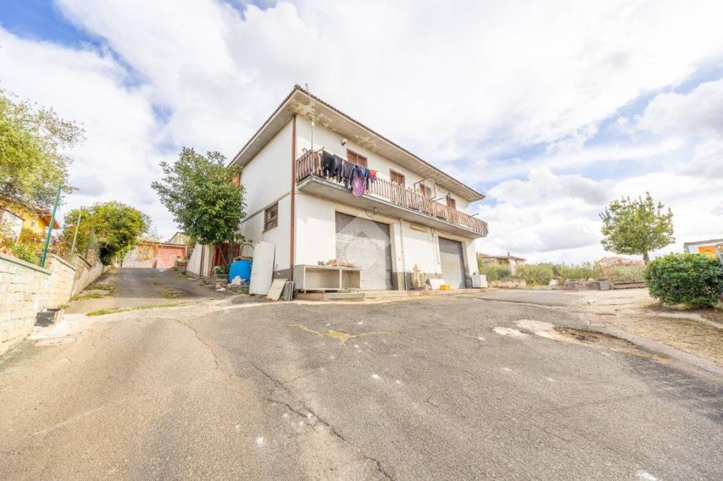 appartamento in vendita a Zagarolo in zona Valle Martella