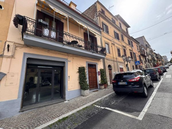 negozio in vendita a Zagarolo