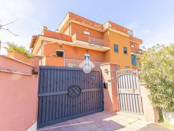 casa indipendente in vendita a Zagarolo in zona Valle Martella