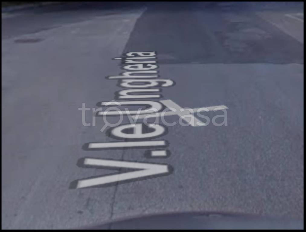 locale commerciale in vendita a Zagarolo