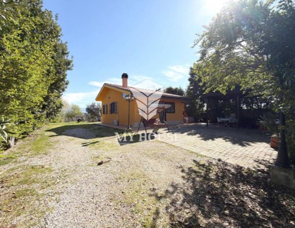casa indipendente in vendita a Zagarolo