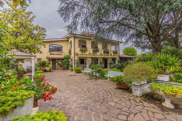 casa indipendente in vendita a Zagarolo