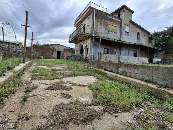 casa indipendente in vendita a Zagarolo