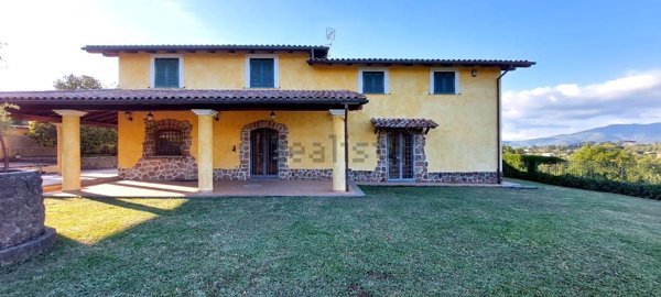 casa indipendente in vendita a Zagarolo