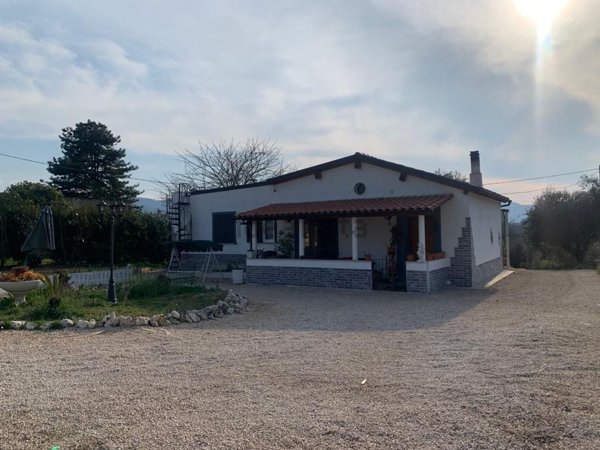 pentavano in vendita a Zagarolo