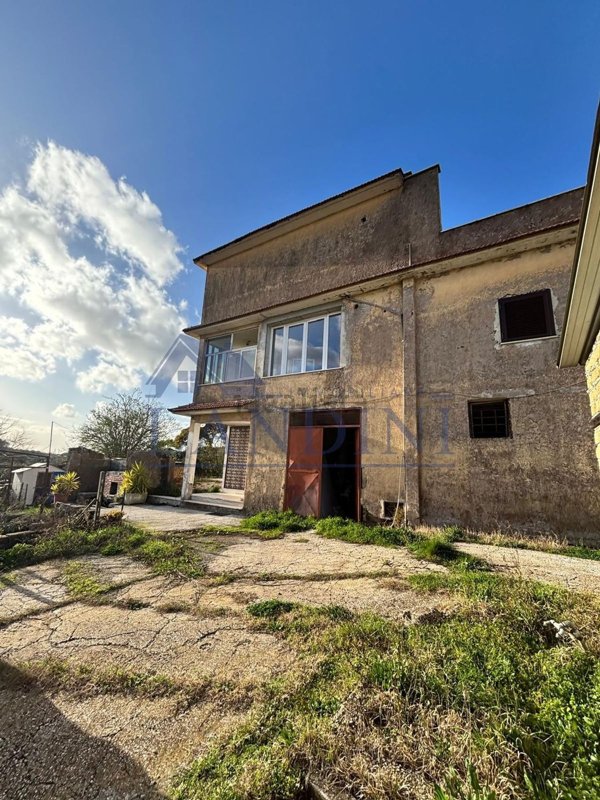 casa indipendente in vendita a Zagarolo