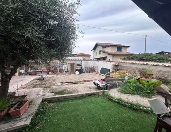 casa indipendente in vendita a Zagarolo