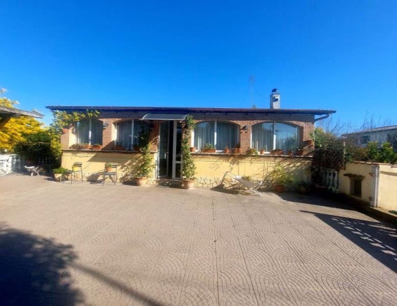 casa indipendente in vendita a Zagarolo in zona Valle Martella