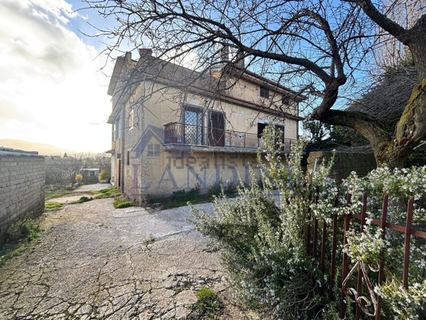 casa indipendente in vendita a Zagarolo