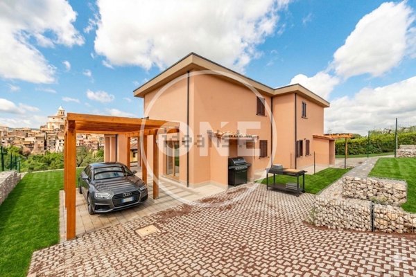 casa indipendente in vendita a Zagarolo