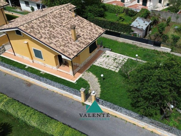 casa indipendente in vendita a Zagarolo