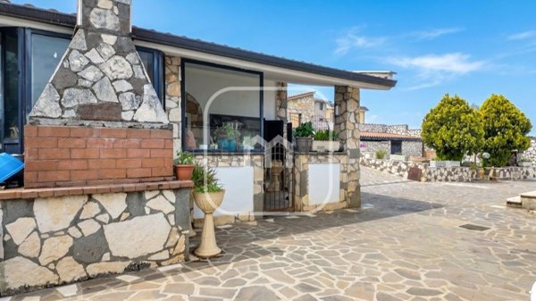 casa indipendente in vendita a Zagarolo in zona Valle Martella
