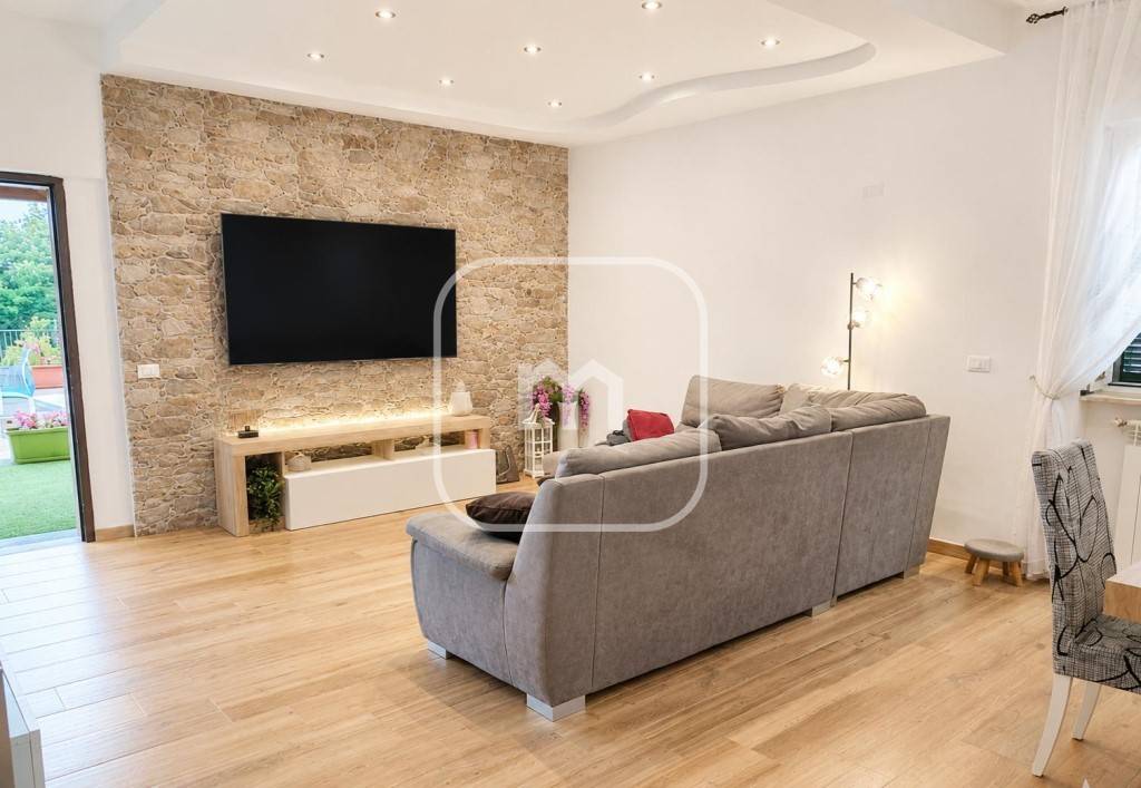 casa indipendente in vendita a Zagarolo