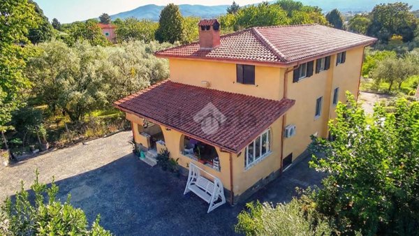 casa indipendente in vendita a Zagarolo