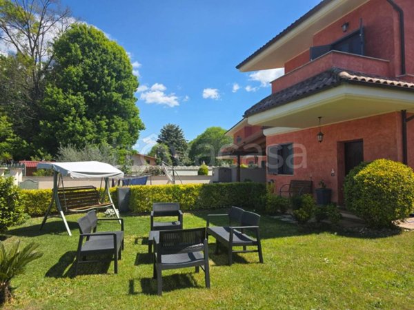 casa indipendente in vendita a Zagarolo