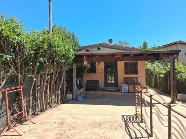 casa indipendente in vendita a Zagarolo