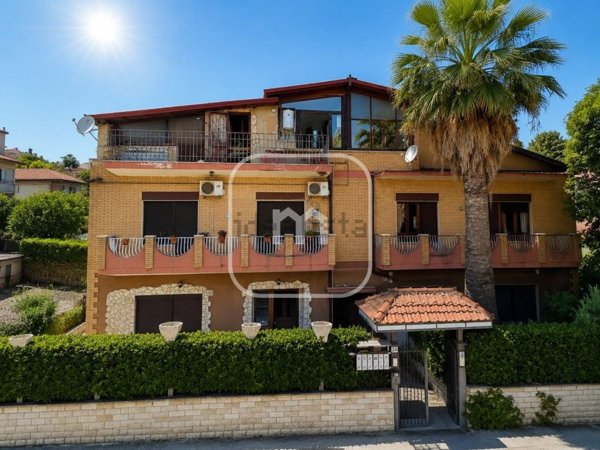 appartamento in vendita a Zagarolo in zona Valle Martella
