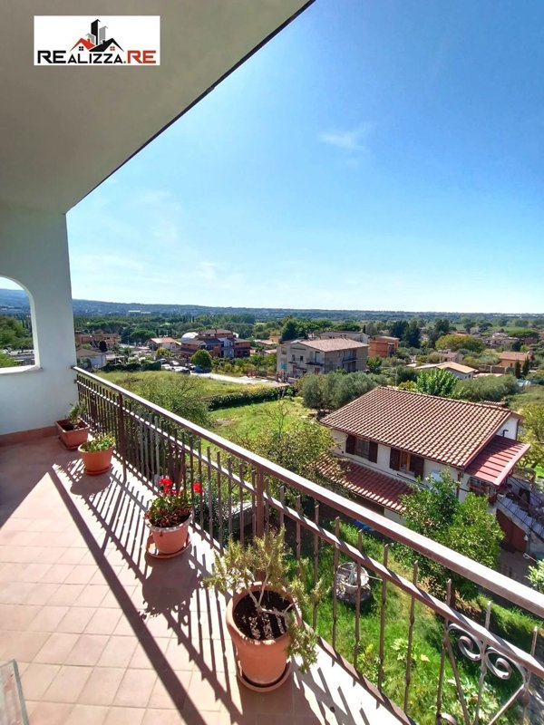 appartamento in vendita a Zagarolo in zona Valle Martella