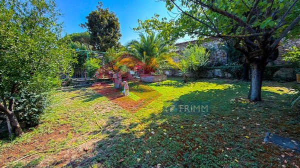 casa indipendente in vendita a Zagarolo in zona Valle Martella